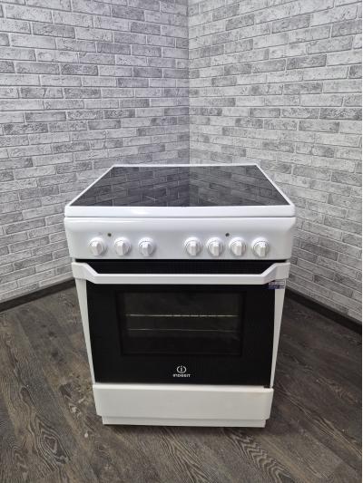 Плита электрическая INDESIT KN 6C107